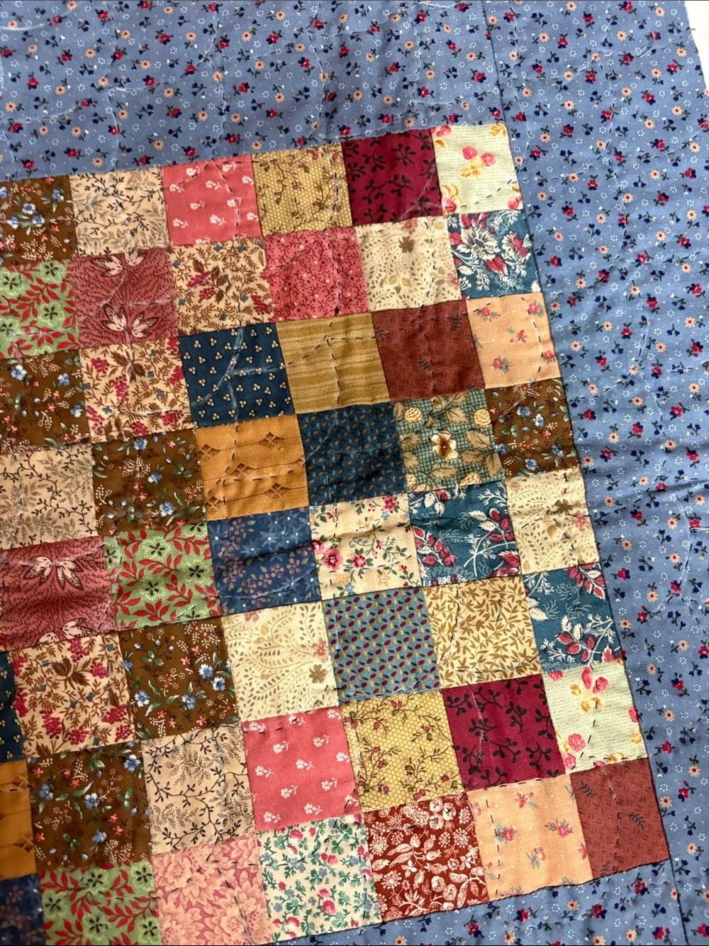 Vintage (unfinished) Lap Quilt 23x28